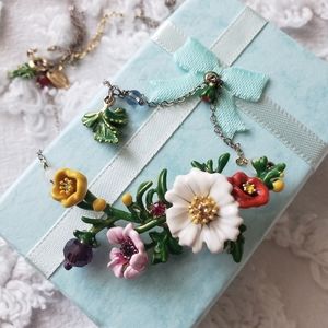 Les Nereides Necklace Flower Garden *NEW*